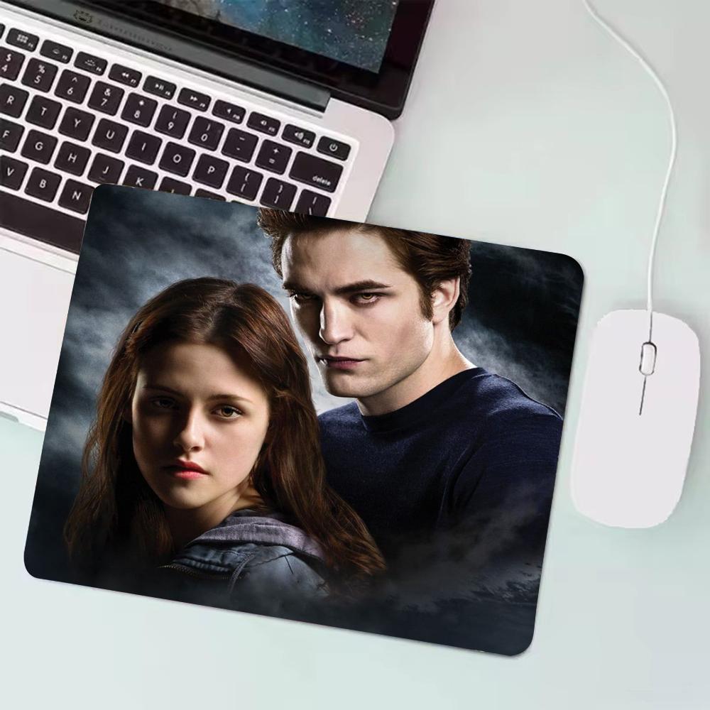 فيلم الشفق ماوس الوسادة جهاز ك - مراجعة Laptop Accessories Writing Pad وسعره