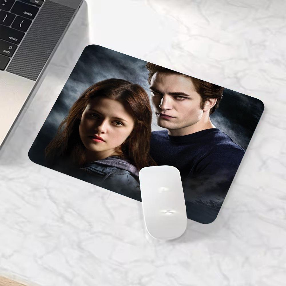 فيلم الشفق ماوس الوسادة جهاز ك - مراجعة Laptop Accessories Writing Pad وسعره