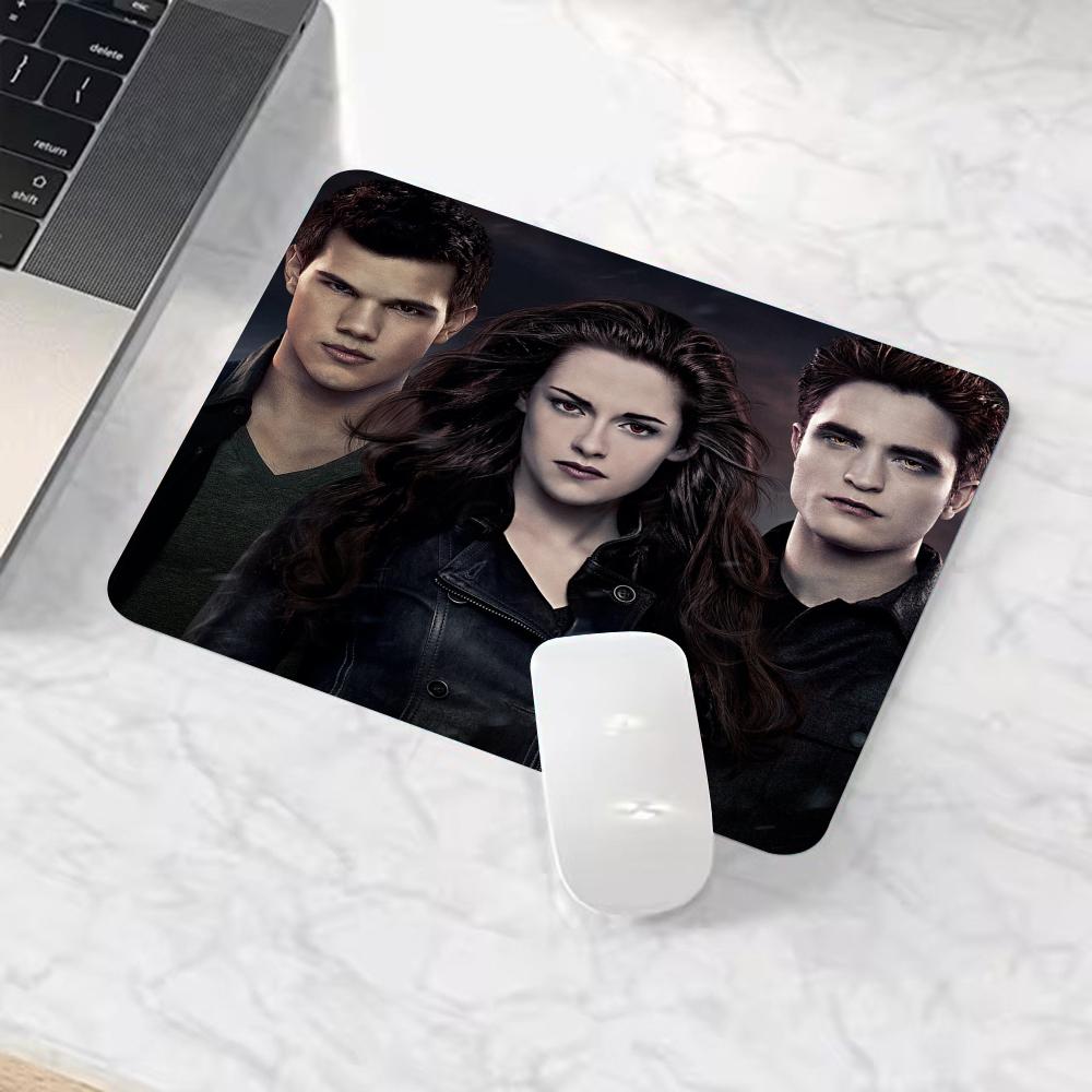 فيلم الشفق ماوس الوسادة جهاز ك - مراجعة Laptop Accessories Writing Pad وسعره