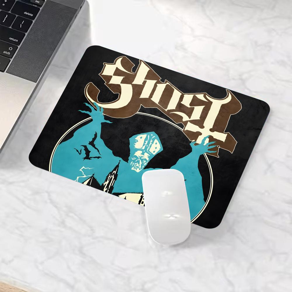 شبح الفرقة ماوس ألعاب الوسادة  - مراجعة Laptop Accessories Writing Pad وسعره